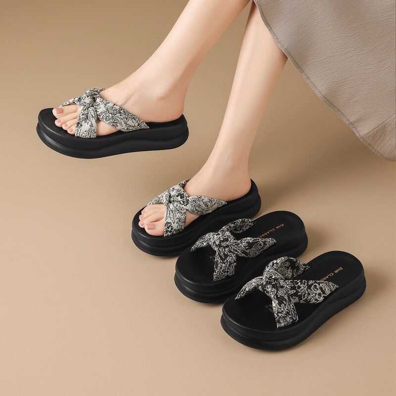 ZHR厚底拖鞋女外穿夏新款通勤配裙子百搭沙滩度假国风提花凉鞋子