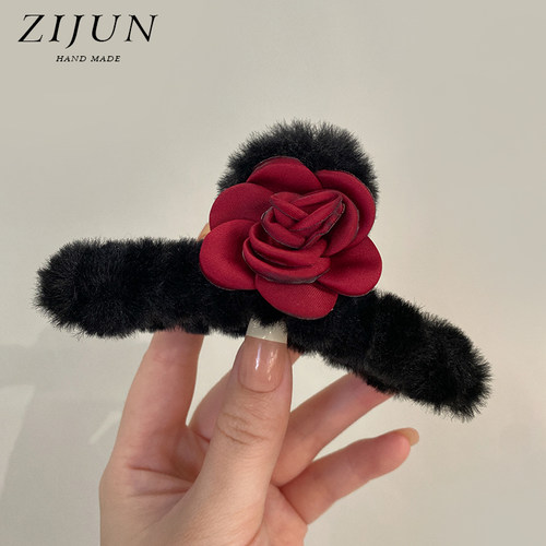 紫郡抓夹毛绒复古玫瑰花鲨鱼夹
