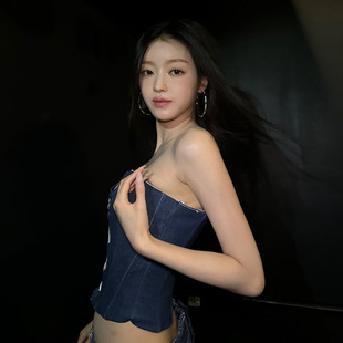 Cowboy vest欧美风新款女装时尚蕾丝交叉绑带设计修身牛仔小背心