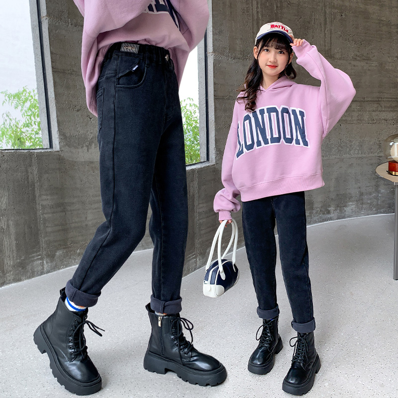 女童裤子新款装春秋冬季儿童牛仔裤孩中大童黑色加绒小脚修身一体
