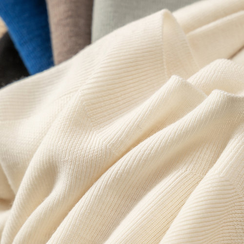 法G60支精纺羊毛无缝一体毛衣