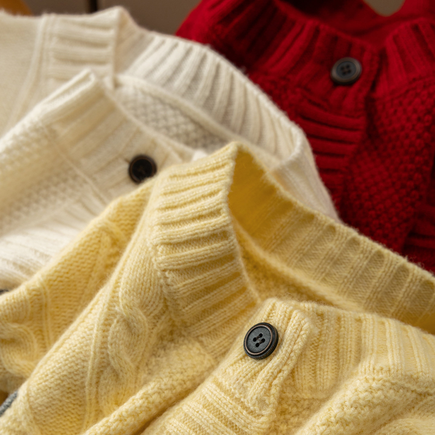 法柜氛围拉满美丽诺羊毛毛衣开衫