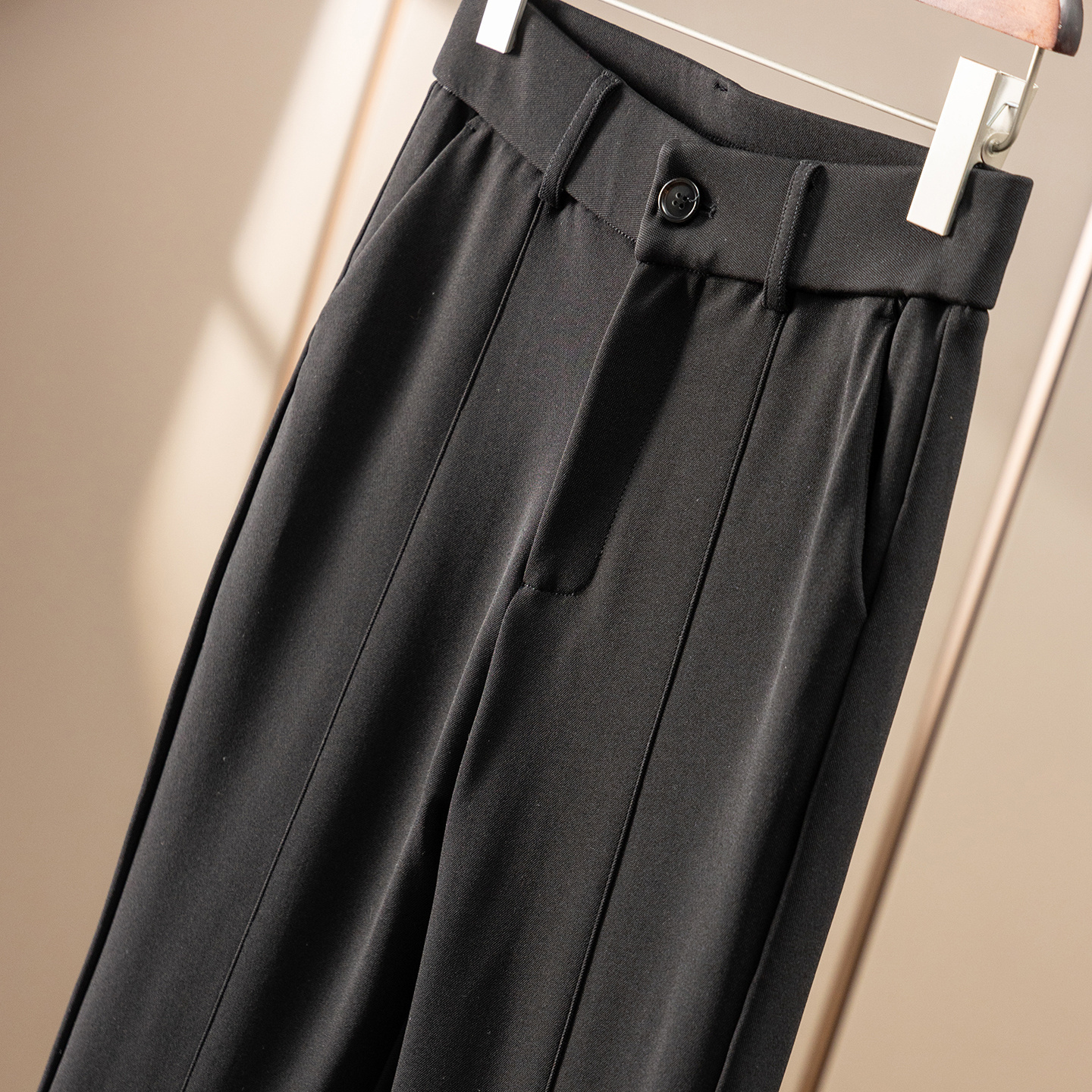 法柜安心90白鹅绒高腰微喇羽绒裤