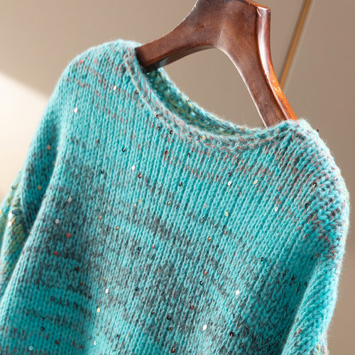 法柜珠片花纱羊毛兔毛圆领毛衣