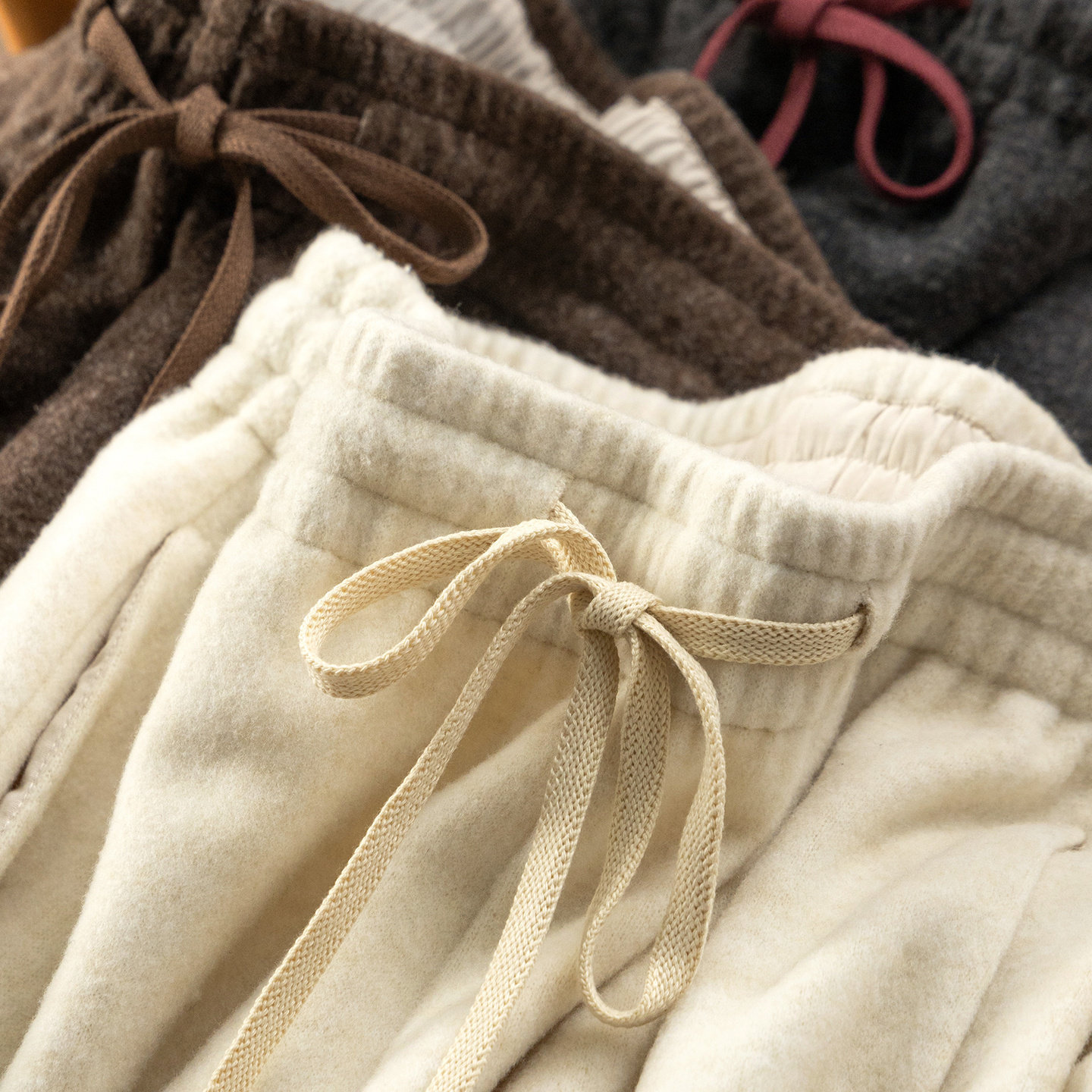 H春上7号 软糯舒适 法柜休闲松紧腰阔腿锥形毛呢九分裤D女24I6