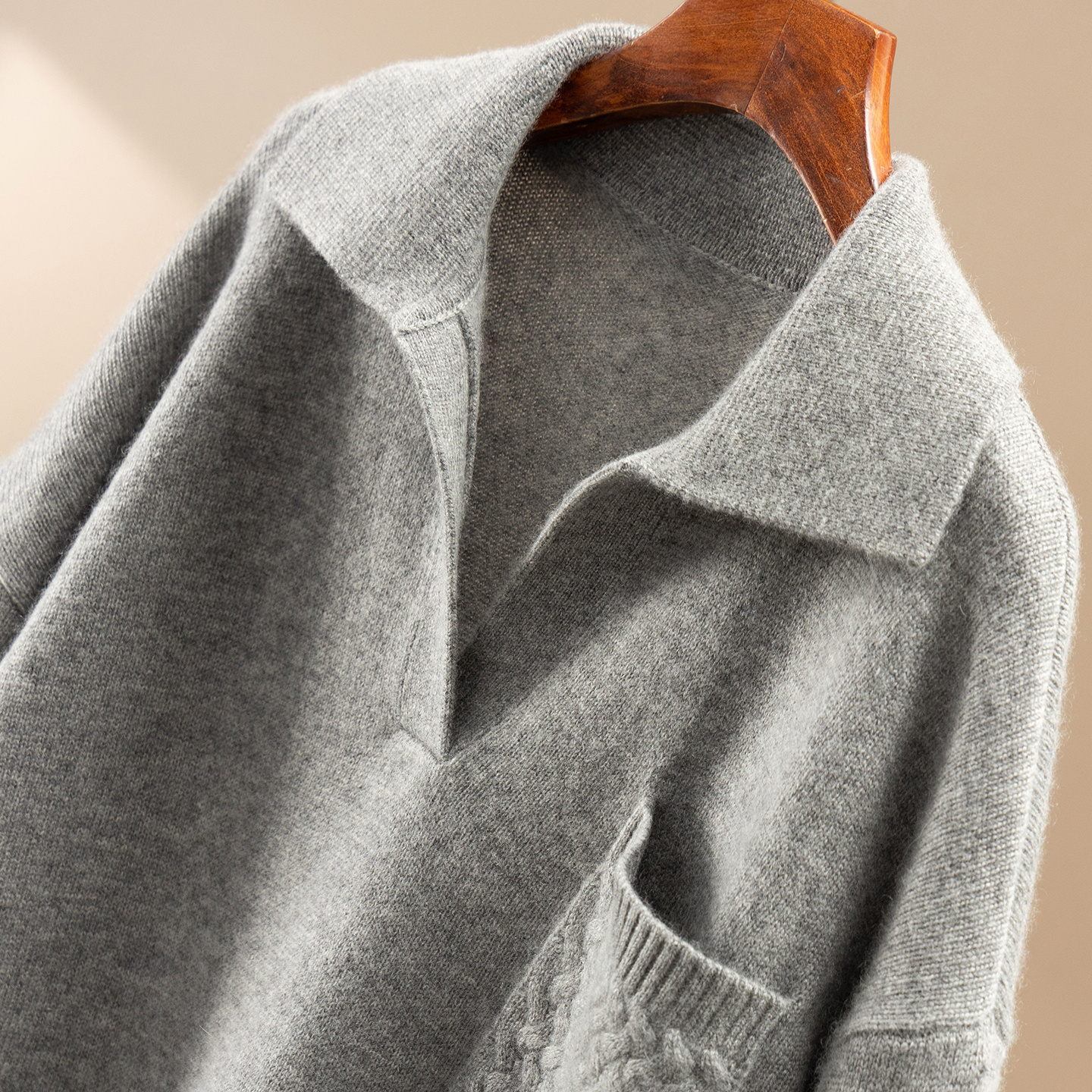 法柜100山羊绒POLO领花纱毛衣