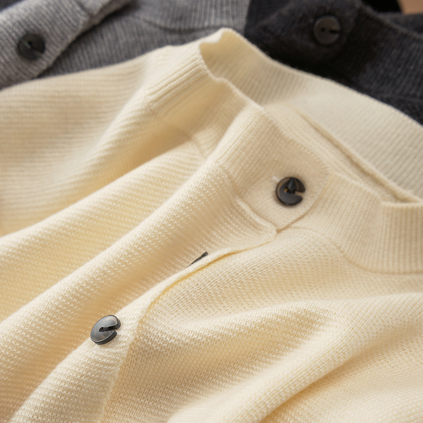 法G笈简含羊毛平针圆领毛衣马甲