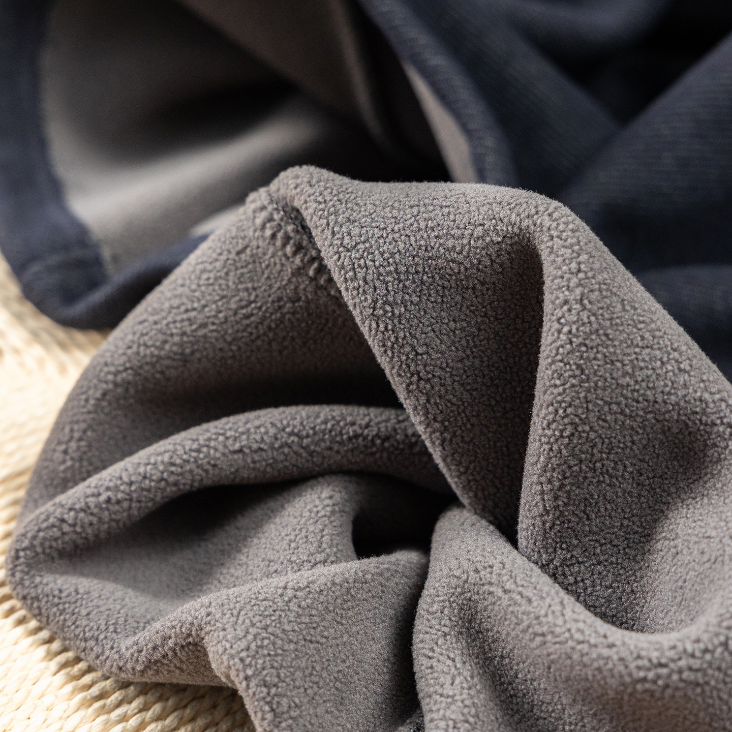 法G福利含羊毛加绒阔腿镰刀裤