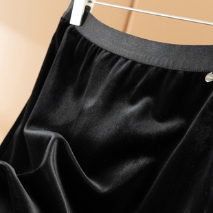 H春上7号 法G复古丝绒松紧腰加绒A字半身裙女75F7 知性优雅