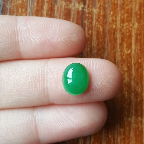 缅甸翡翠蛋面冰种翡翠辣绿蛋面