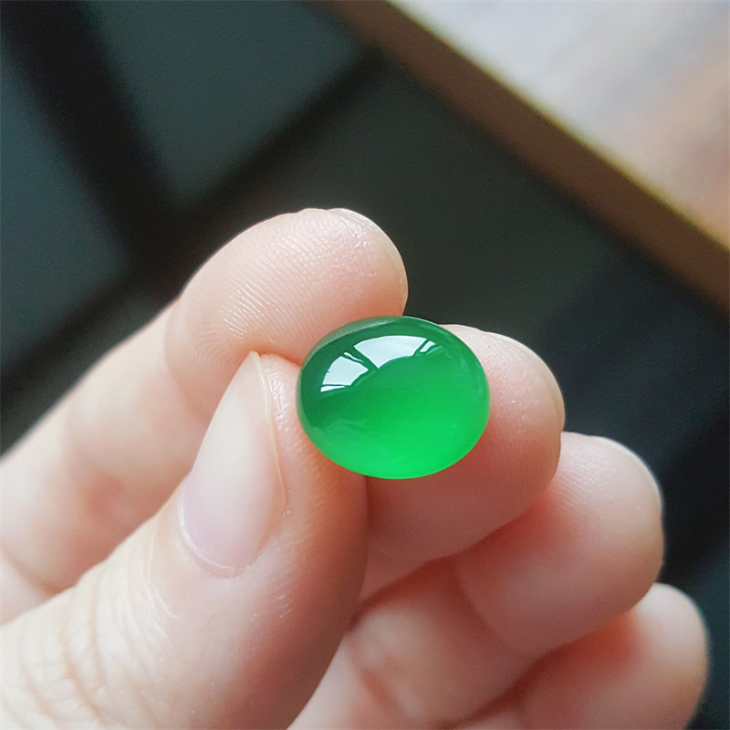 现货天然缅甸a级翡翠蛋面玻璃种翡翠帝王绿蛋面裸石高端翡翠绿蛋