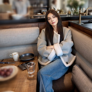 奥本海默 松弛感PU复合仿羊毛两面穿圆领外套女冬环保皮草上衣