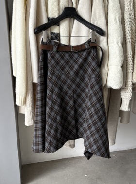 韩国东大门2025冬季新款时尚百搭格纹设计感半身裙女收腰显瘦A字