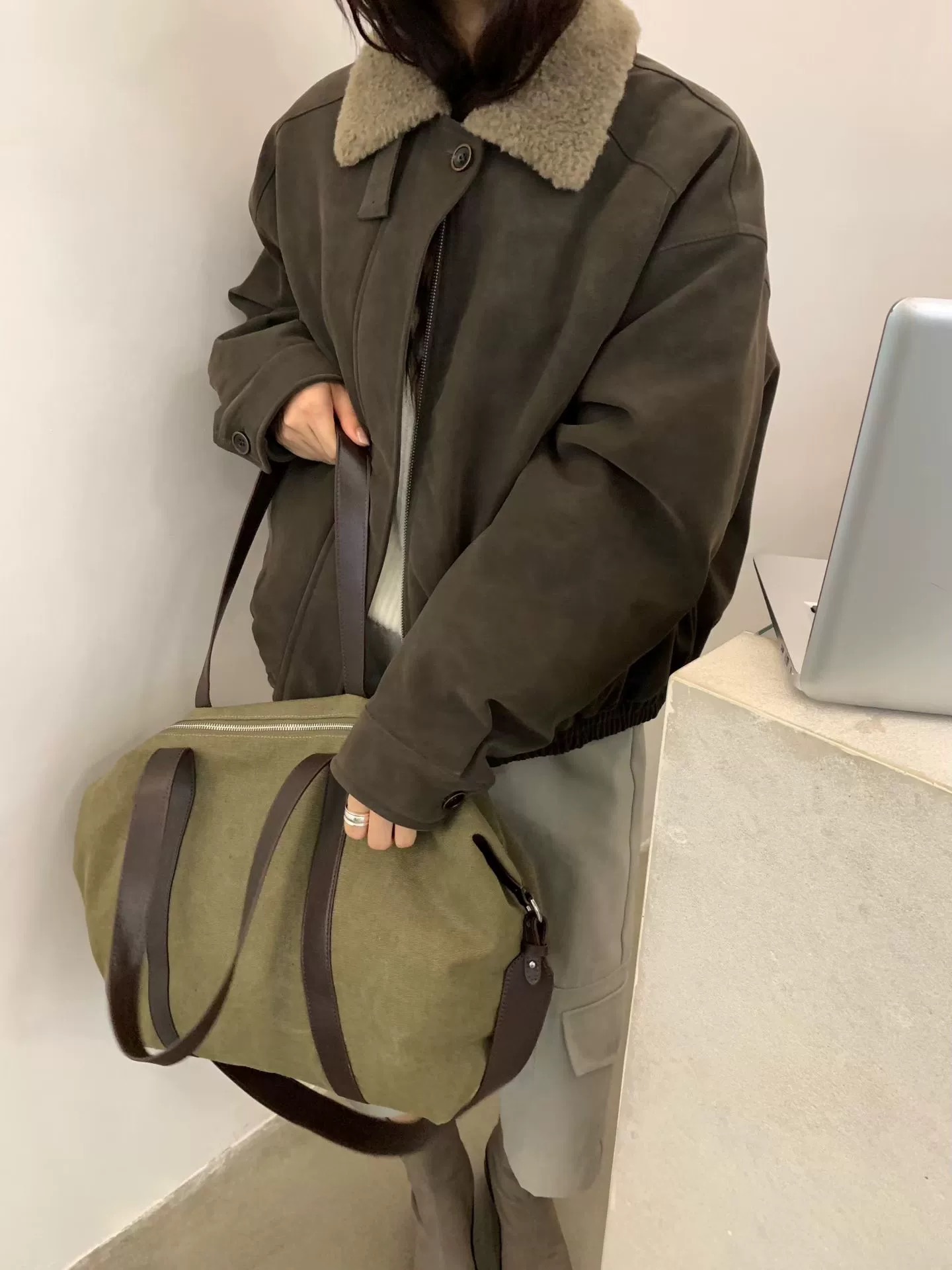 皮毛一体加棉绒质宽松型均码外套