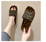 Тапочки, обувь, нескользящие летние слайдеры, коллекция 2022