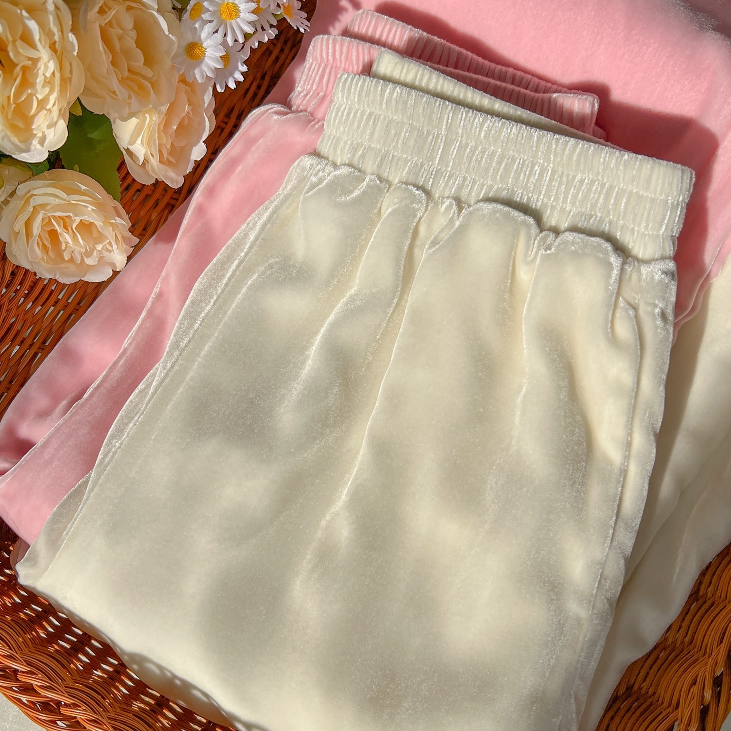 细腻丝绒梨形显瘦阔腿裤女春夏百搭休闲宽松气质感直筒拖地丝绒裤,女装/女士精品,大码裤装,淘宝优惠券,粉丝福利购,淘宝优惠卷