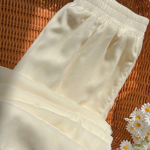 row风软糯亲肤加绒丝绒阔腿裤女2026春夏新款松紧休闲垂感直筒裤