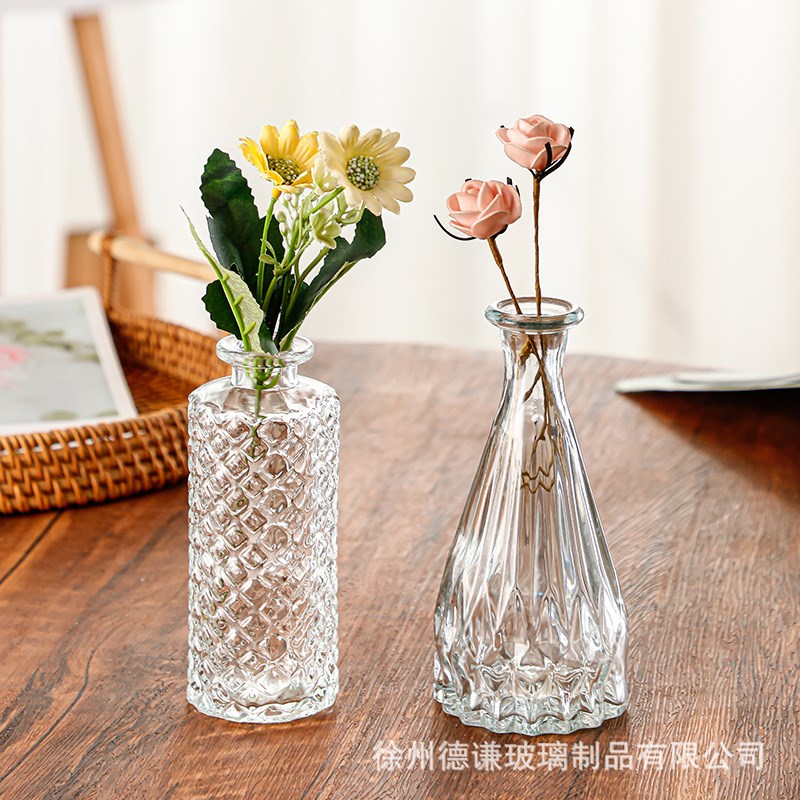 小花瓶玻璃透明小口径办公桌装饰小清新文艺现代创意浮雕迷你摆件