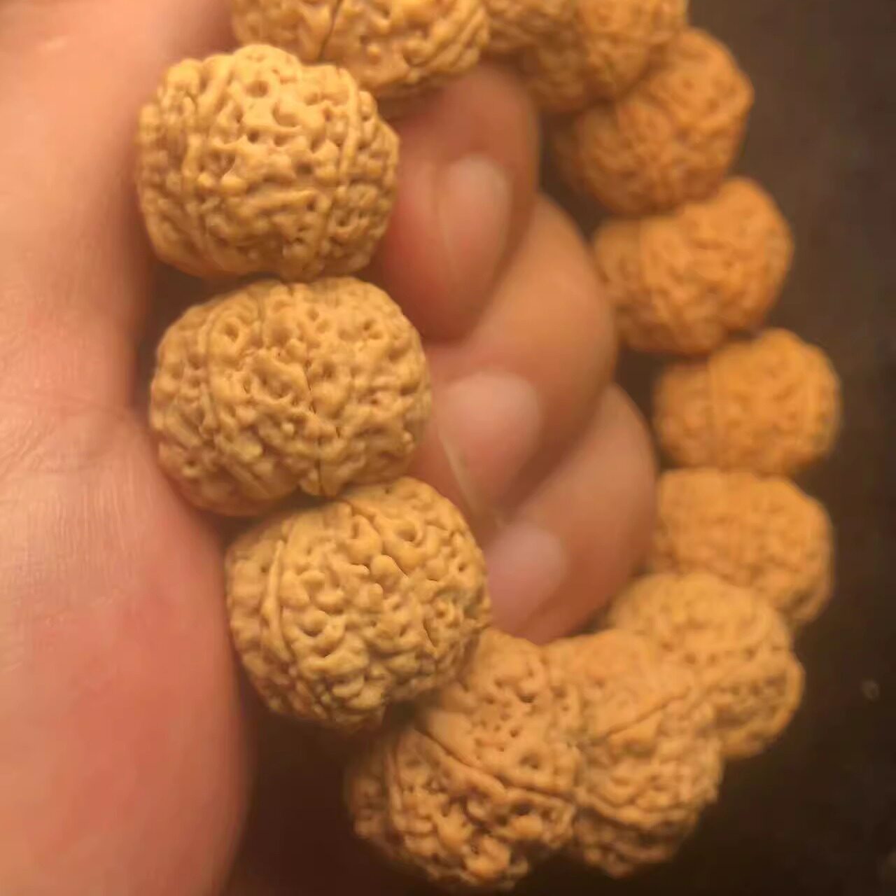 弥刻蜂王7瓣20mm尼泊尔黄皮满肉矮桩五星针孔蜂窝大金刚菩提手串