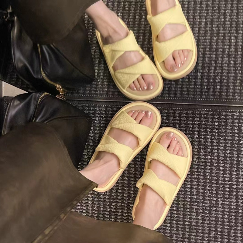 苏茵茵同款软泡泡踩屎感扭结一字休闲厚底拖鞋女凉拖外穿夏平底拖