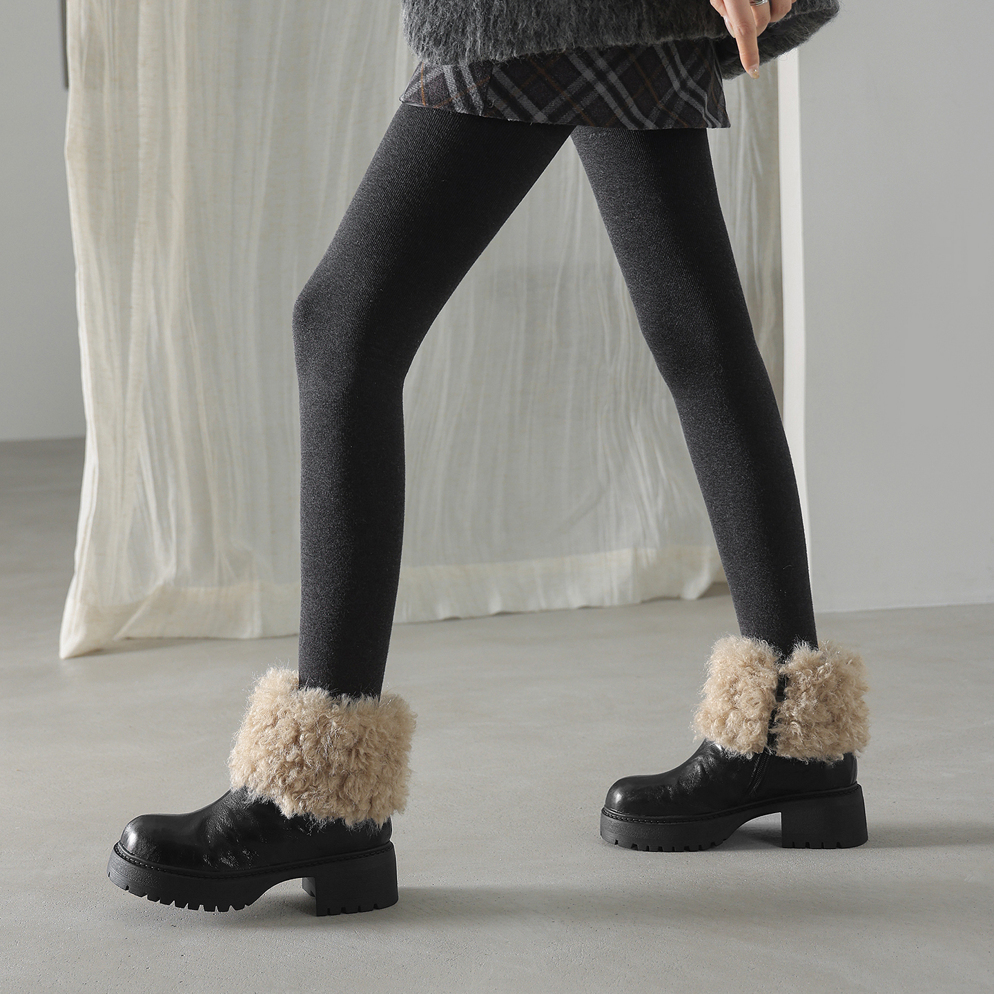 加毛羊皮短靴女冬季保暖雪地靴女