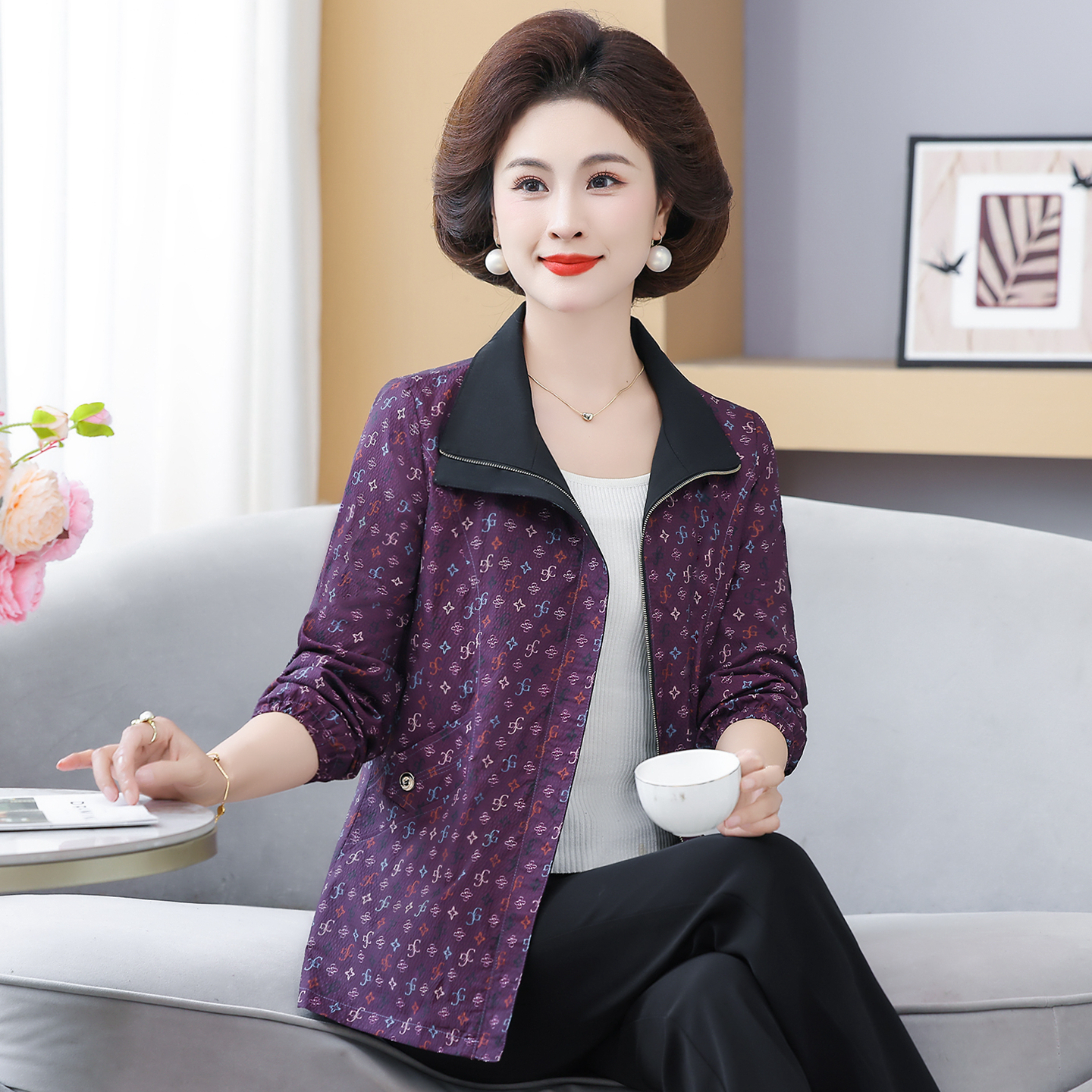 小个子妈妈薄款风衣中老年女装