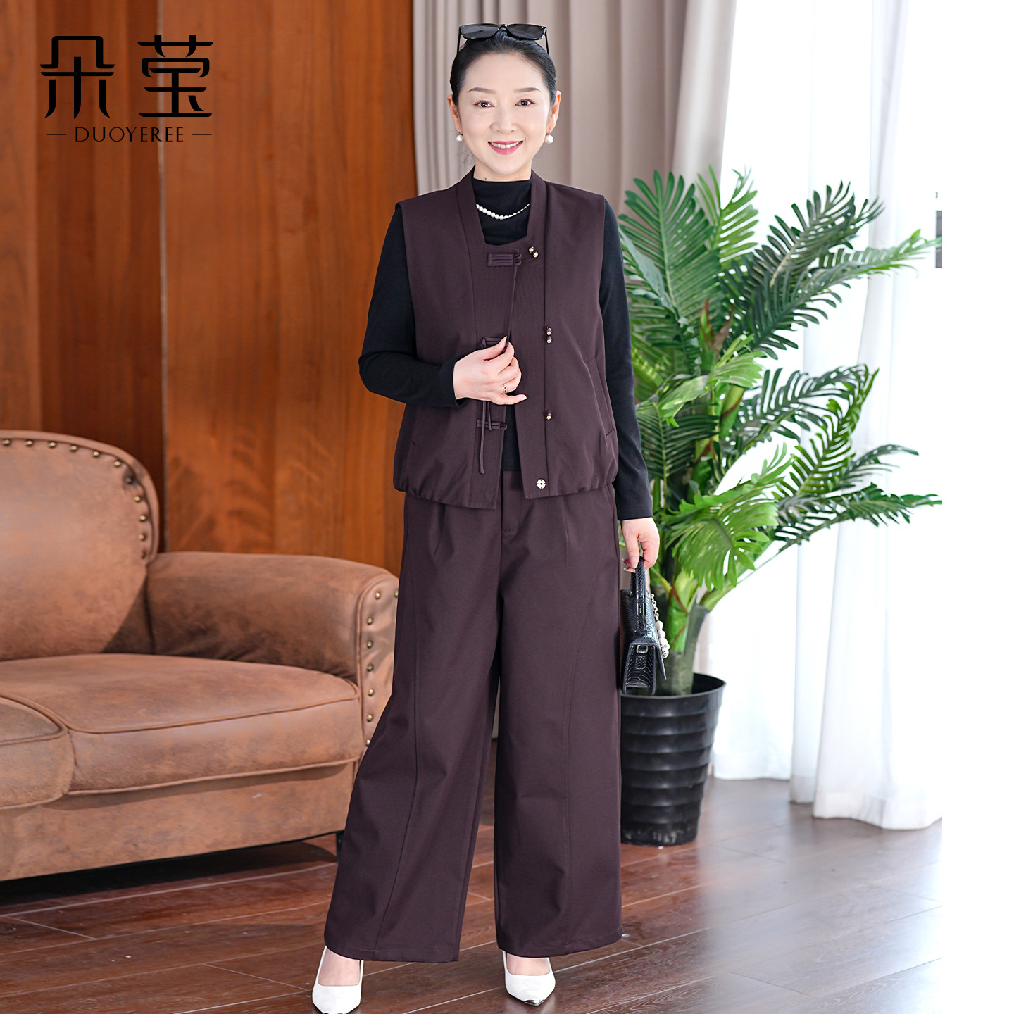 朵莹新款妈妈秋装时尚休闲套装