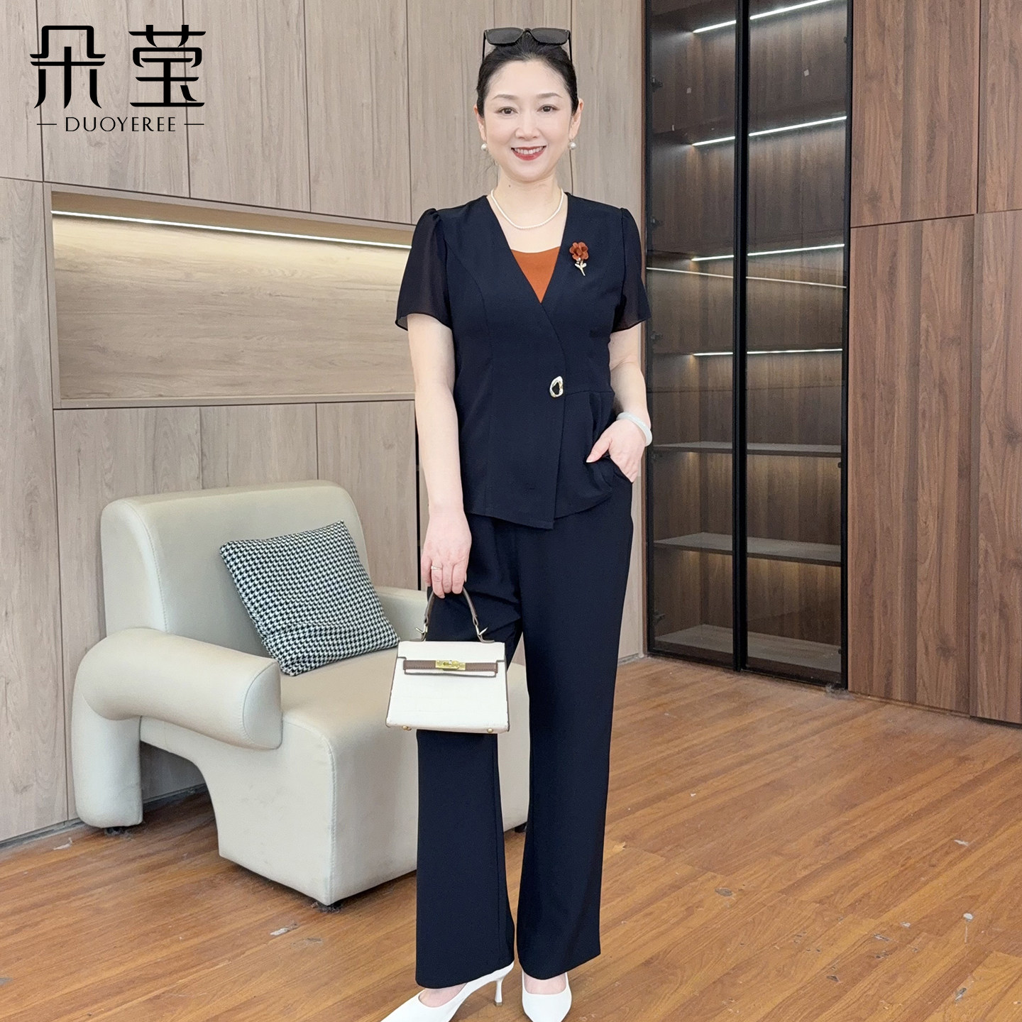 朵莹妈妈夏装时尚职业装套装2026新款中年女装中老年西装上衣裤子