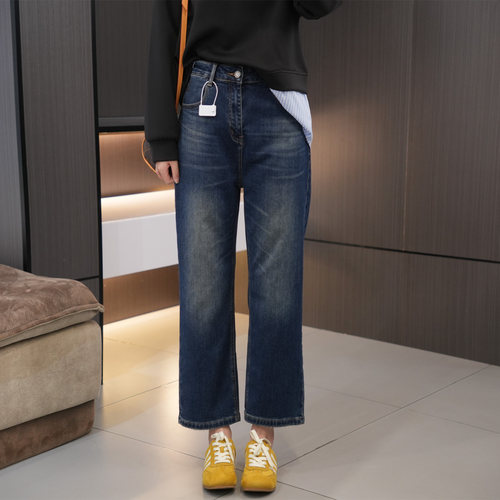 初冬必入高腰显瘦薄绒直筒牛仔裤