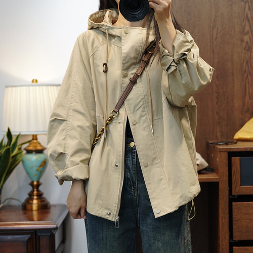 大码秋季休闲简约夹克女时尚外套