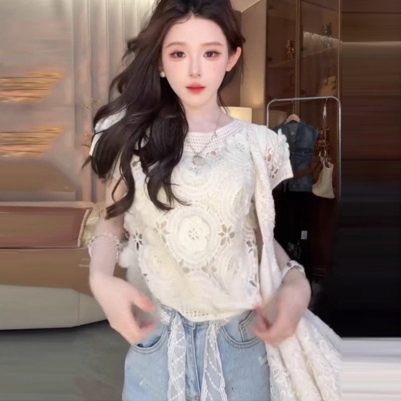 白色立体镂空钩花花朵短袖针织衫