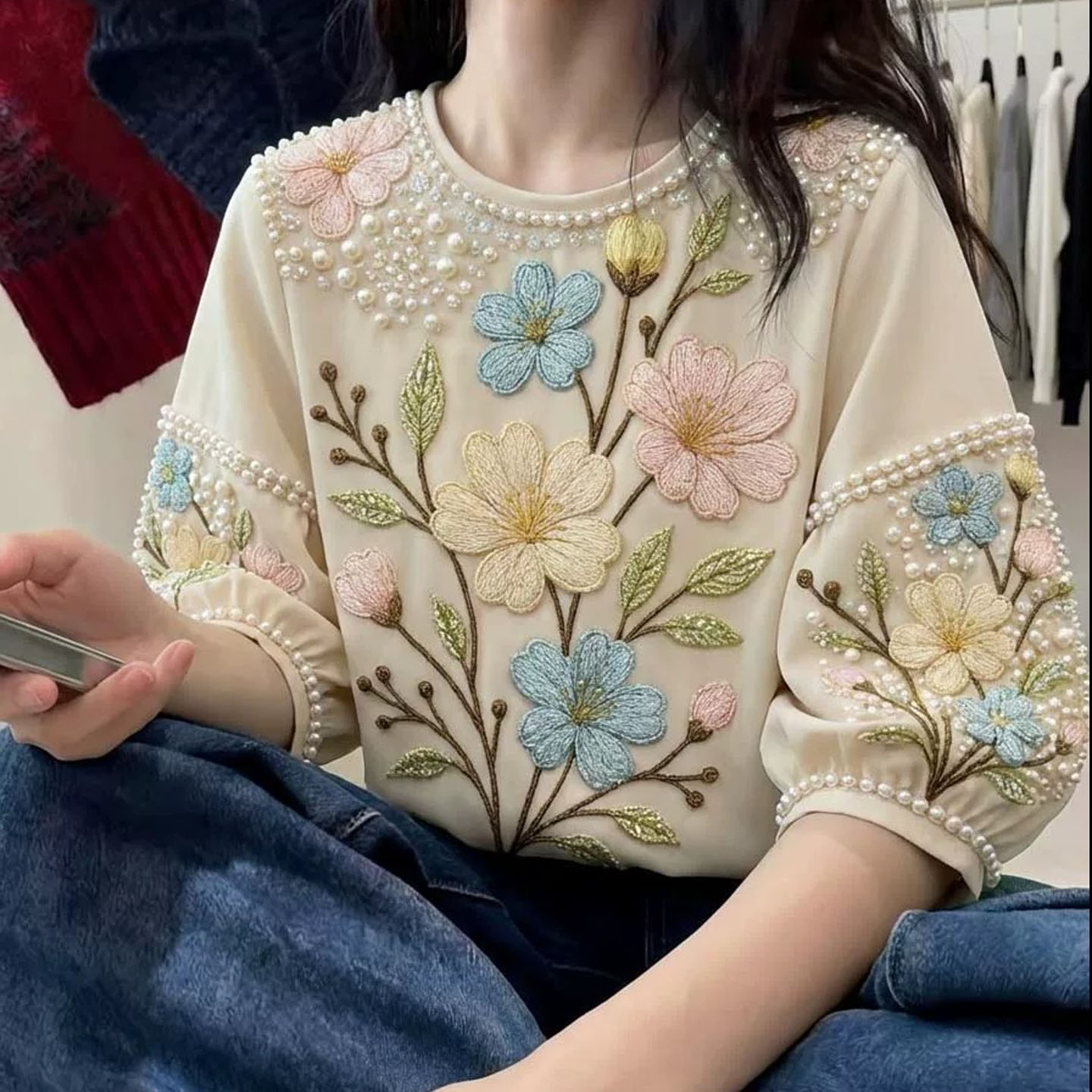 重工钉珠刺绣花朵T恤女穿搭上衣图片