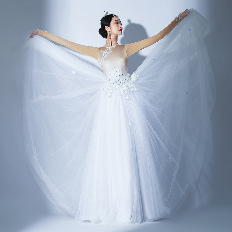 白色舞蹈纱裙古典舞720度连衣裙