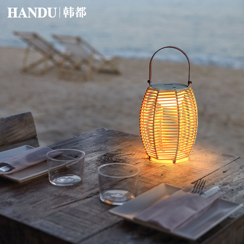 藤艺手工编织露营灯-充电手提灯