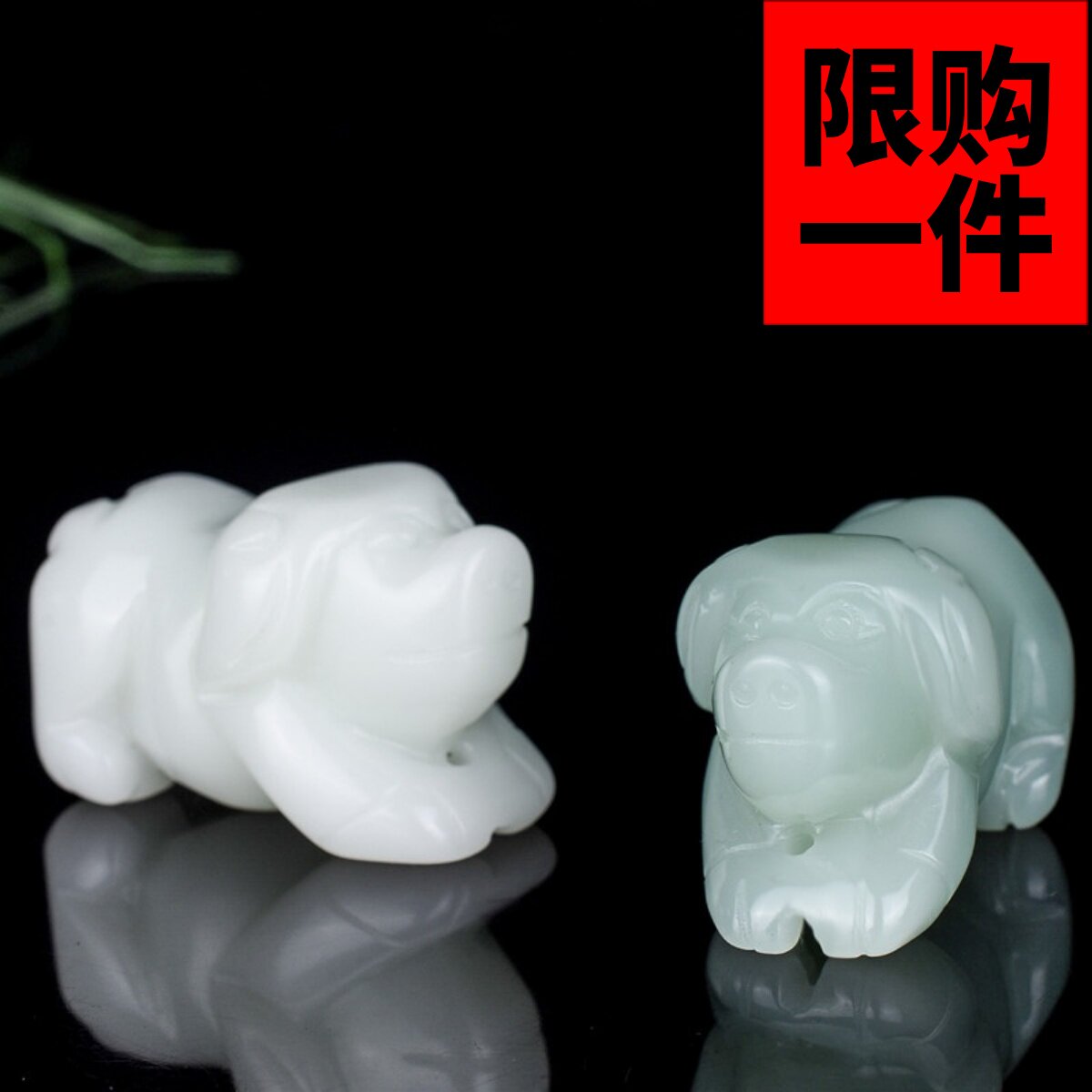 生肖猪手玩件新疆和田玉
