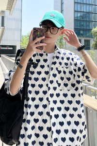 DX1516’中性风宽松情侣大码爱心满印衬衫男女P4058白色图片