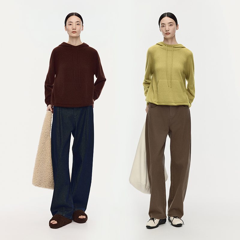 【商场同款】AUM噢姆2025年冬季新款柔软拉毛纱连帽针织毛衫上衣