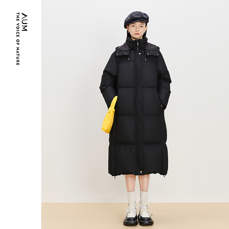 【商场同款】AUM噢姆冬季暖感斜纹休闲连帽中长款鹅绒黑色羽绒服