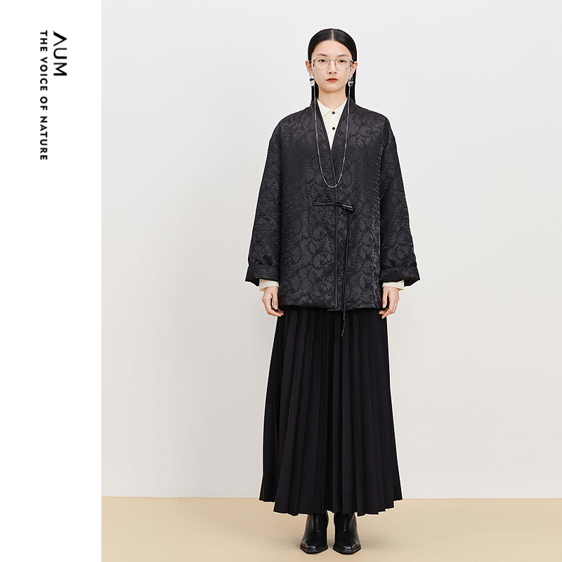 【商场同款】AUM噢姆冬季盐缩肌理面料鹅绒新中式黑色羽绒服女款