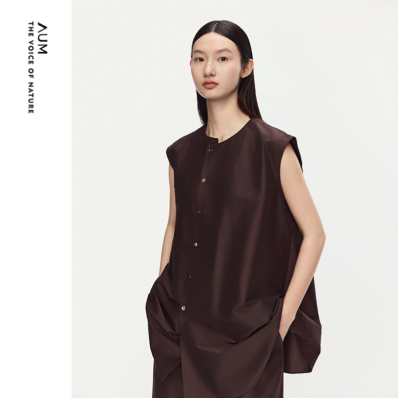 【轻松套装】AUM噢姆2025年夏季新款棕色无袖上衣气球裤休闲短裤