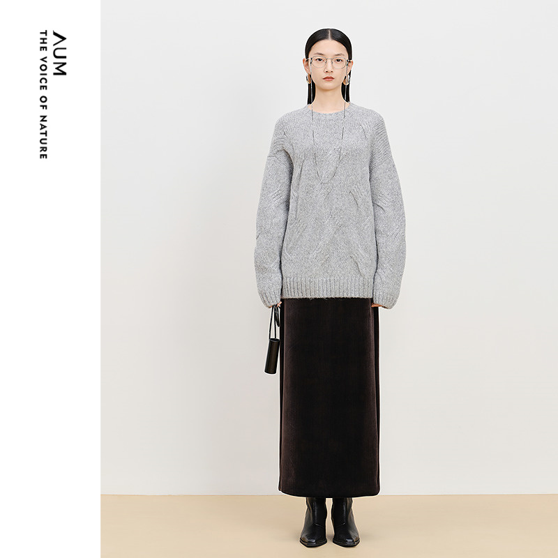 【商场同款】AUM噢姆冬季意大利进口羊驼毛圆领绞花针织上衣女款