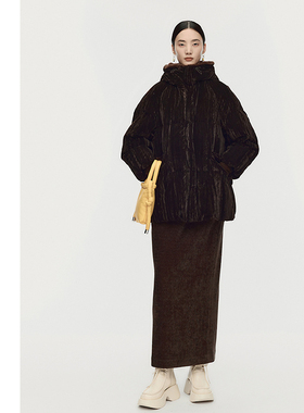 【天猫臻选】AUM噢姆2025年冬季新款宽松连帽中长款丝绒羽绒服女