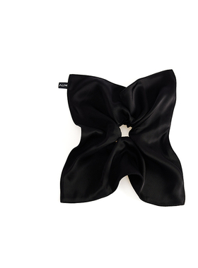 【灵感搭配】AUM噢姆夏季通勤休闲细腻褶皱设计黑色方形绑发圈女