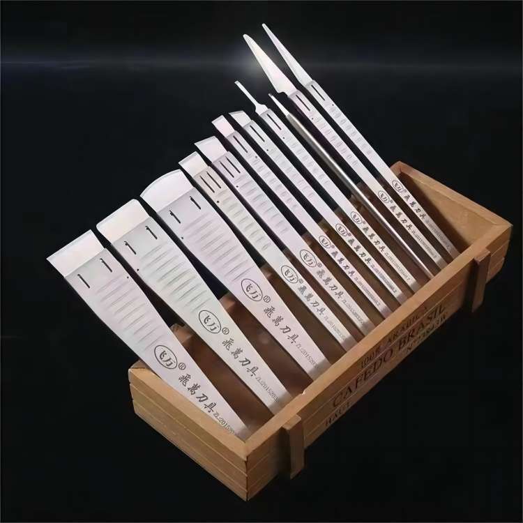 飞万一次性修脚刀厂家直供