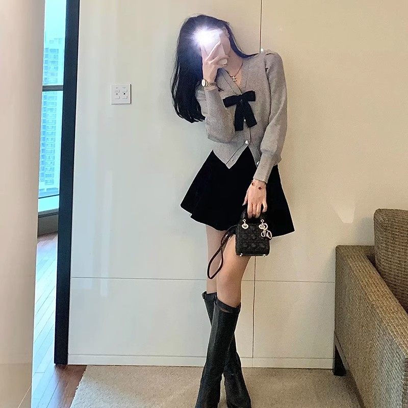 日系小个子蝴蝶结灰色开衫毛衣半身短裙洋气减龄两件套装女春秋季