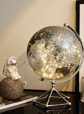 现代高档家居客厅酒柜书柜摆件装饰品办公室轻奢简约太空人地球仪