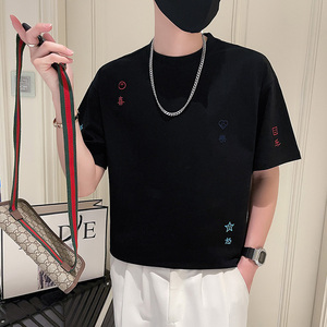 8043-特P48 新款ins潮牌短袖T恤刺绣上衣男装夏季半截袖  控68图片