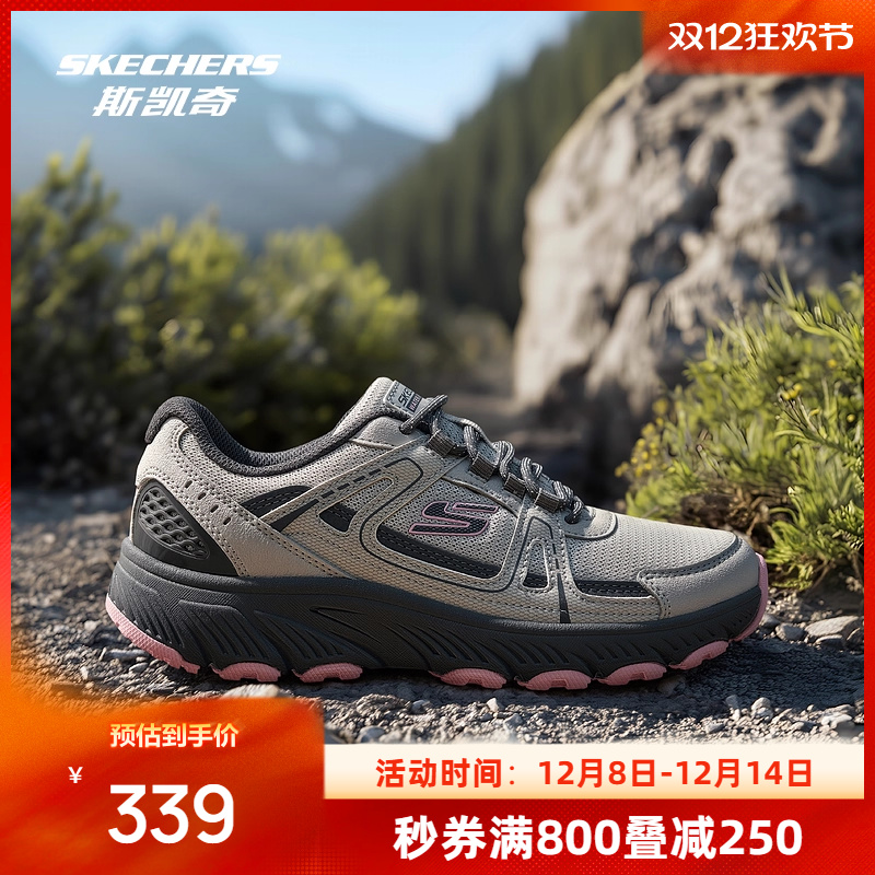 合成革与织物鞋面，橡胶大底，轻质耐磨