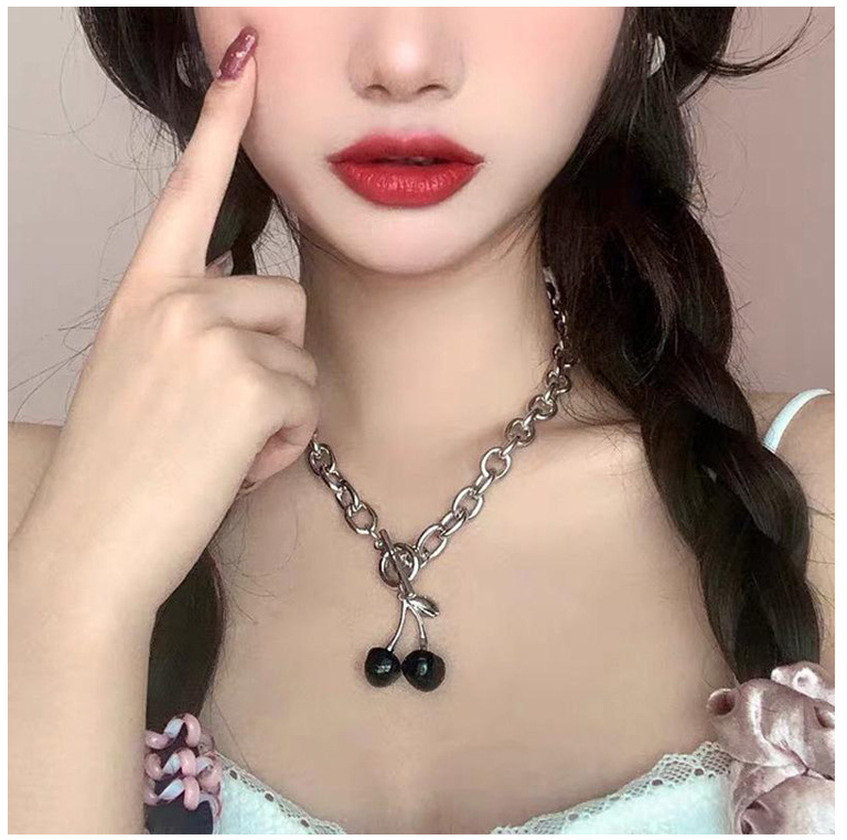 T698韩国原宿复古小樱桃暗黑系少女锁骨项链bf风时尚吊坠潮女