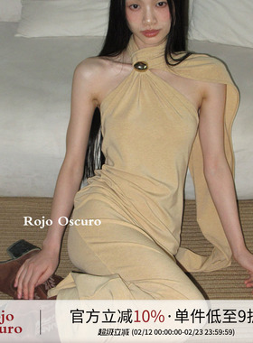 Rojo oscuro智惠美人重磅羊毛围巾挂脖露背性感连衣裙高级感长裙